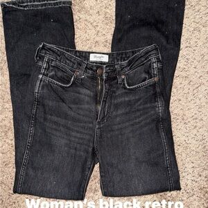 Wrangler Women's Black Denim Straight Leg Jeans